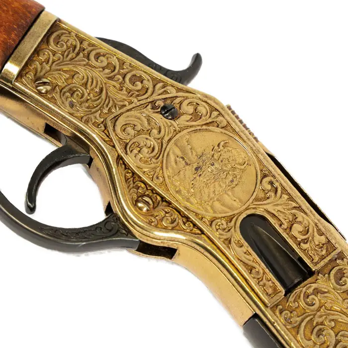 Winchester 1873 gravée Denix gros plan boite de culasse