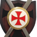 Ensemble Décoratif Templier Noir, bouclier en gros plan