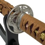 Katana cortando a Kurocha guardia de cerca