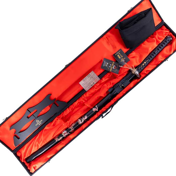 Katana-práctica-Kurokage-en-maleta-de-transporte