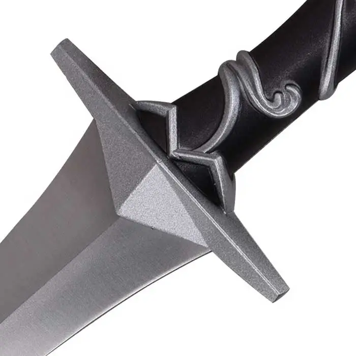 Dague-de-Joshua-Rosfield-FFXVI-garde