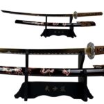 Presentation stand for katana, visual with katana in place