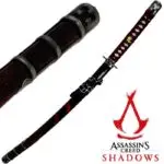 Katana Bloodshade de Naoe dans son fourreau
