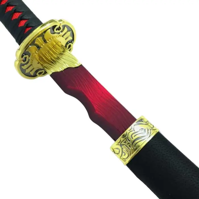 Katana río de sangre primer plano hoja volviendo a su vaina