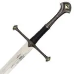 Épée Narsil Brisée, garde en gros plan