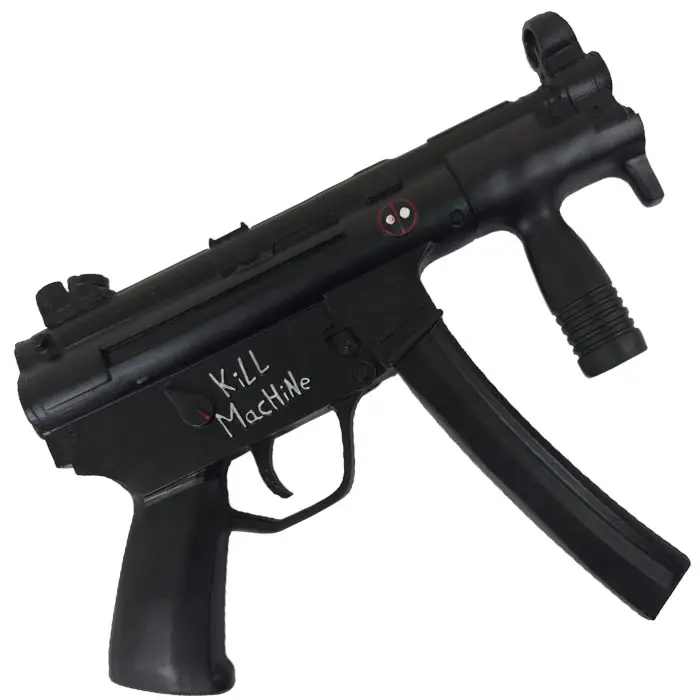 La pistola MP 5 de Deadpool vista desde el otro lado