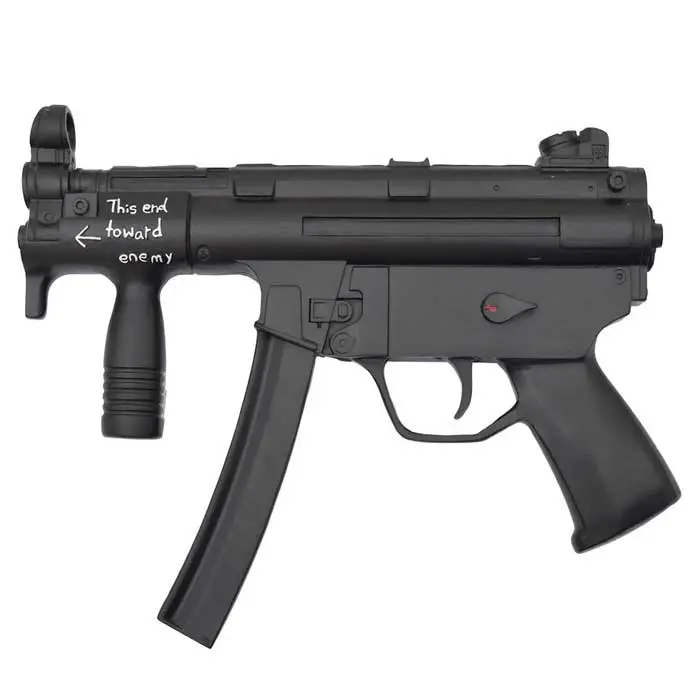 pistolet-mitrailleur-Deadpoo