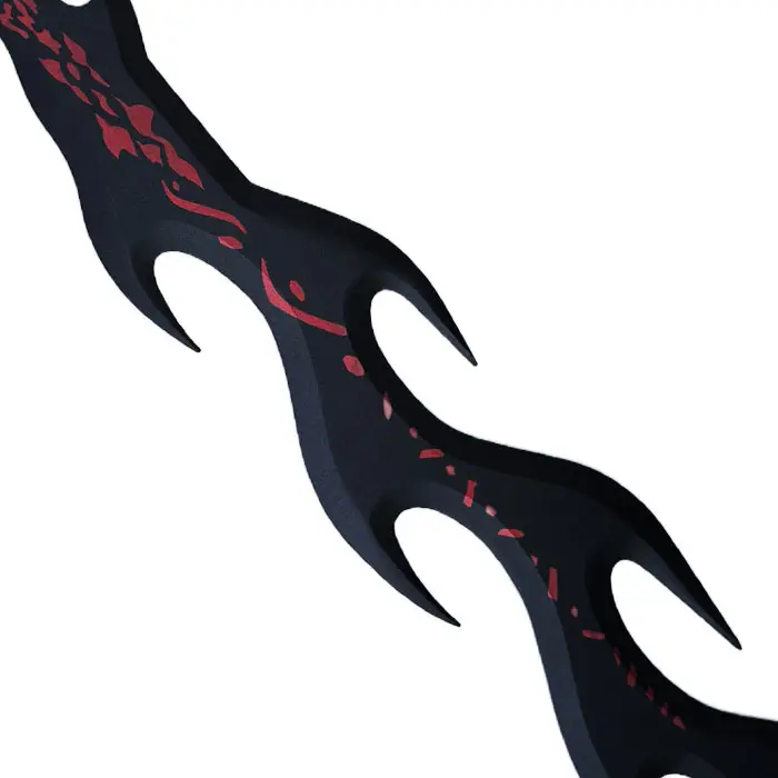 Dark Dragon Blade gros plan sur la lame noir avec des éclats rouges