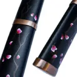 Katana Sakura in Moonlight gros plan sur les détails du fourreau