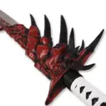 Wyvern Blade Blood I Gros plan sur la garde et les griffes