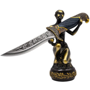 Poignard Aigle avec statuette de face