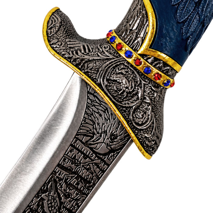 Poignard-Aigle-avec-statuette-garde
