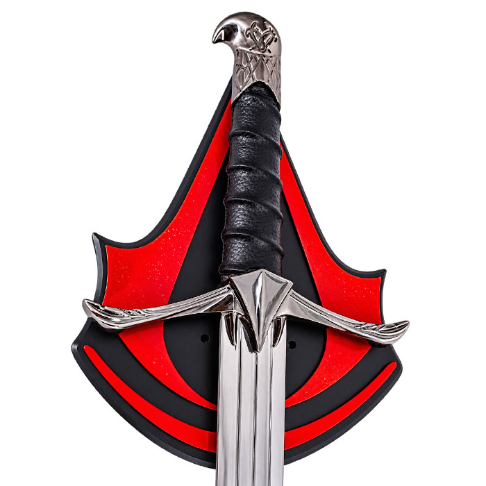 épée-assassin-creed-sur-son-support